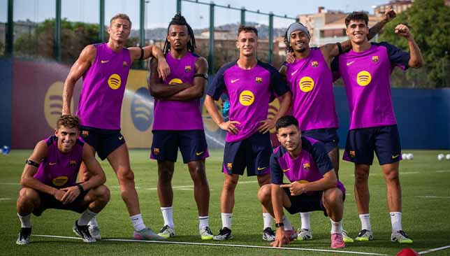 Hansi Flick et les joueurs du FC Barcelone concernés par l’annulation du voyage au Japon suite à un manquement contractuel du promoteur du match contre Vissel Kobe