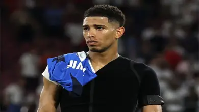 Jude Bellingham avec un bandage à l’épaule gauche pendant un match