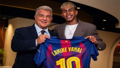 Lamine Yamal en maillot numéro 10 du FC Barcelone, saison 2025
