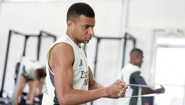 Kylian Mbappé affaibli après une intoxication alimentaire